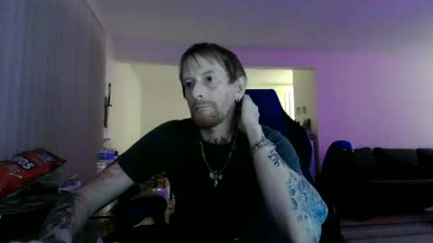 Snapshot of phrostdd chatting on June 16, 1:30 am FrankenDaddy online show from June 16, 1:30 am