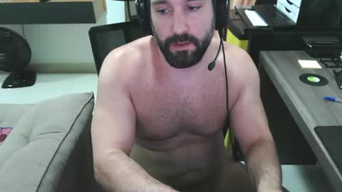 Snapshot of phunkybuddha chatting on February 11, 2:46 pm phunkybuddha online show from February 11, 2:46 pm