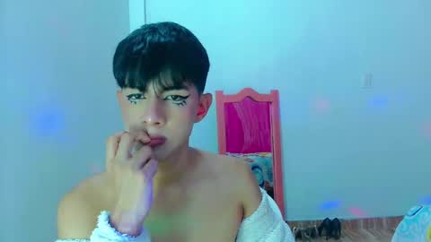 phuwin online show from June 4, 5:13 am