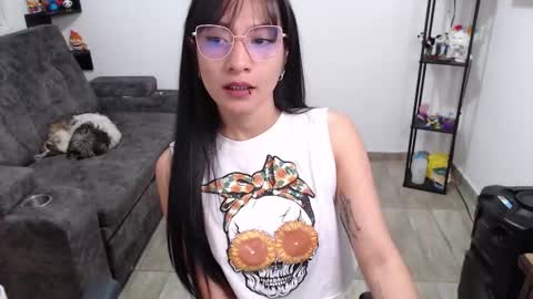 Snapshot of pia_horny chatting on October 6, 8:50 pm Pia  online show from October 6, 8:50 pm
