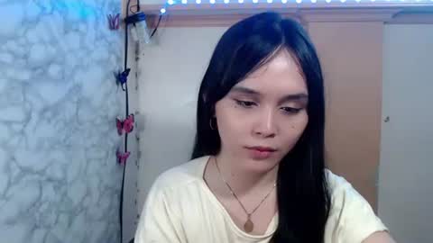 Ms Pia online show from April 21, 1:42 am