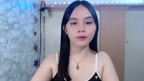 Ms Pia online show from April 21, 6:23 pm