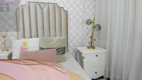    online show from December 21, 11:44 am