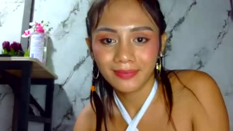 Pia online show from July 26, 2:46 pm