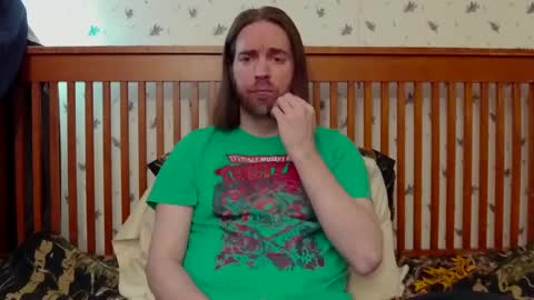 Snapshot of pianoman423 chatting on December 31, 2:47 pm Jay online show from December 31, 2:47 pm