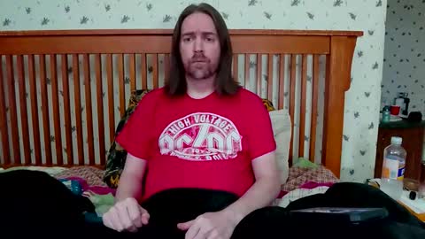 Snapshot of pianoman423 chatting on October 21, 2:12 am Jay online show from October 21, 2:12 am