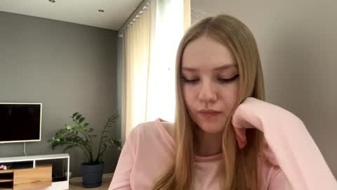 Kristie online show from June 12, 11:14 pm