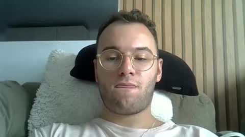 Snapshot of piazaocwbbb chatting on December 18, 8:26 pm piazaocwbbb online show from December 18, 8:26 pm