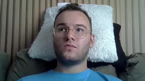 Snapshot of piazaocwbbb chatting on December 19, 5:20 pm piazaocwbbb online show from December 19, 5:20 pm