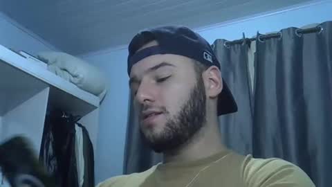 Snapshot of piazaocwbbb chatting on January 7, 10:12 pm piazaocwbbb online show from January 7, 10:12 pm