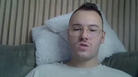 Snapshot of piazaocwbbb chatting on February 15, 4:47 pm piazaocwbbb online show from February 15, 4:47 pm