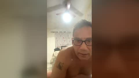 picadoce1975 online show from March 25, 12:49 am