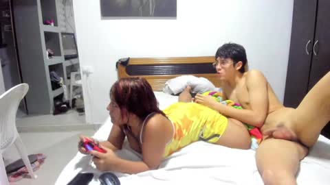 picaszomilos350 online show from March 10, 8:48 am