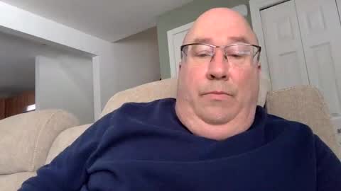 Snapshot of pickme11113 chatting on March 6, 8:48 pm pickme11113 online show from March 6, 8:48 pm