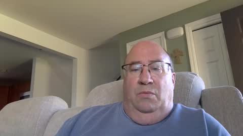 Snapshot of pickme11113 chatting on October 28, 5:37 pm pickme11113 online show from October 28, 5:37 pm