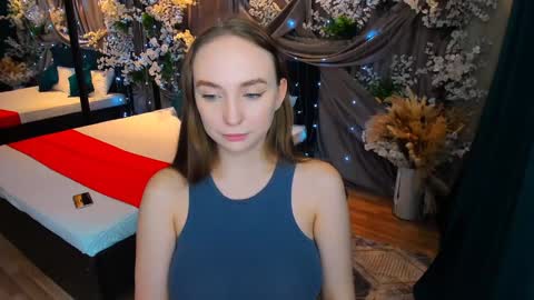 Snapshot of pieceofinspiration chatting on February 5, 4:36 pm Emelie online show from February 5, 4:36 pm