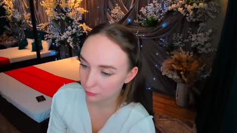 Snapshot of pieceofinspiration chatting on February 5, 7:53 pm Emelie online show from February 5, 7:53 pm