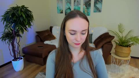 Snapshot of pieceofinspiration chatting on February 7, 10:29 am Emelie online show from February 7, 10:29 am