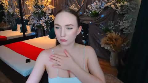 Snapshot of pieceofinspiration chatting on February 9, 1:25 pm Emelie online show from February 9, 1:25 pm