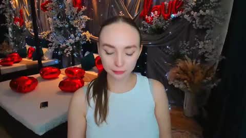 Snapshot of pieceofinspiration chatting on February 16, 1:27 pm Emelie online show from February 16, 1:27 pm