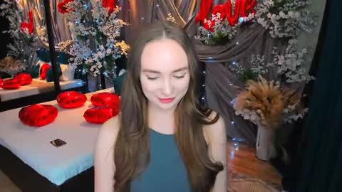 Snapshot of pieceofinspiration chatting on February 18, 9:20 pm Emelie online show from February 18, 9:20 pm