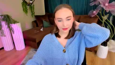 Snapshot of pieceofinspiration chatting on September 17, 7:26 pm Emelie online show from September 17, 7:26 pm