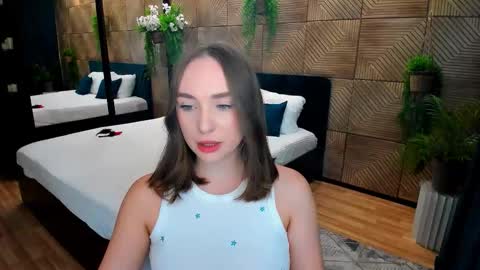 Snapshot of pieceofinspiration chatting on September 30, 7:30 pm Emelie online show from September 30, 7:30 pm