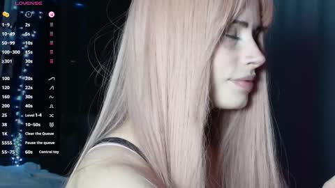 Snapshot of piera_ chatting on November 22, 5:56 pm Piera online show from November 22, 5:56 pm