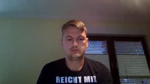 piercingsxxx online show from September 11, 5:40 am