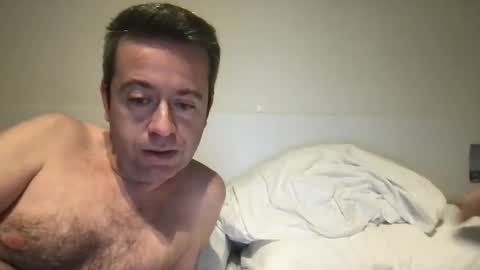 piericouple online show from April 21, 7:39 pm