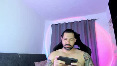 Snapshot of pierrevidal chatting on May 15, 11:12 pm Pierre online show from May 15, 11:12 pm