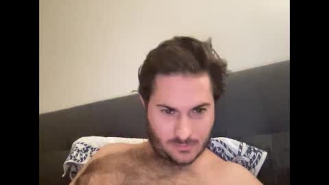 Snapshot of pierrot462900 chatting on December 25, 5:58 am pierrot462900 online show from December 25, 5:58 am