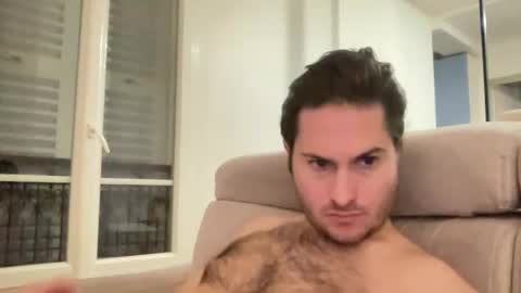 Snapshot of pierrot462900 chatting on January 22, 4:33 pm pierrot462900 online show from January 22, 4:33 pm