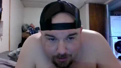 pika05777 online show from May 25, 8:04 pm