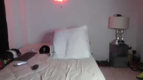 Snapshot of pikoro_gomez chatting on January 8, 6:52 am pikoro_gomez online show from January 8, 6:52 am