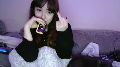 PilloGoddess online show from February 28, 7:58 am