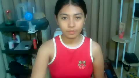 Snapshot of pinay_aangel chatting on March 30, 12:11 am pinay_aangel online show from March 30, 12:11 am