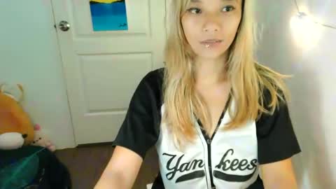 pinay beauty14 online show from February 24, 10:36 pm