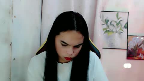 Snapshot of pinay_heart chatting on December 13, 4:49 pm heart online show from December 13, 4:49 pm