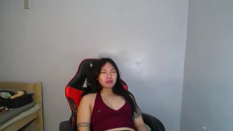 Jen online show from November 8, 9:02 pm