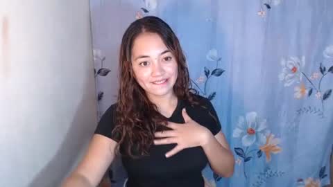 Snapshot of pinay_singlemomxs chatting on October 18, 7:31 am pinay_singlemomxs online show from October 18, 7:31 am