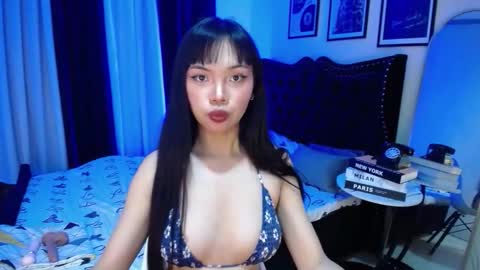 dee online show from December 17, 5:57 am