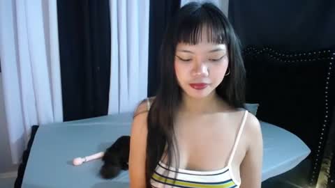 dee online show from June 24, 9:36 pm