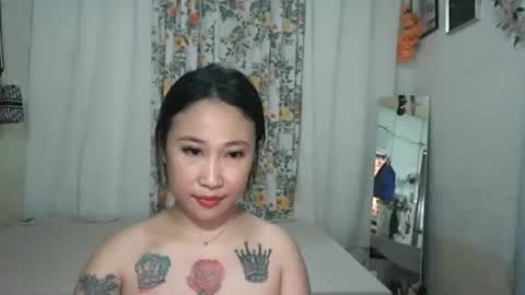 Snapshot of pinayhotty_yumie chatting on May 21, 3:13 am yumie online show from May 21, 3:13 am