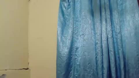 Snapshot of pinayloving_bella chatting on October 10, 12:53 am pinayloving_bella online show from October 10, 12:53 am