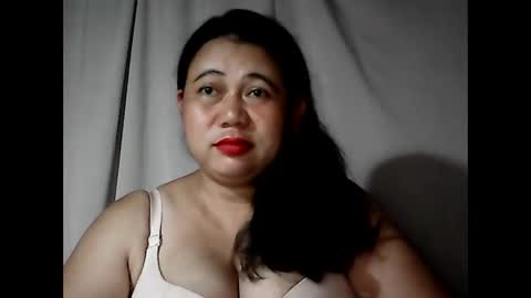 pinaymama12345 online show from October 4, 10:41 pm