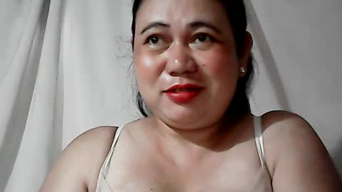 pinaymama12345 online show from July 27, 11:34 pm