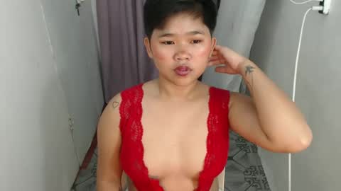 Lyn the Lesbian online show from March 9, 4:05 am