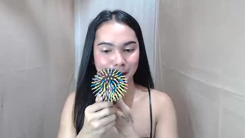 Snapshot of pinaysweatwetlover69 chatting on October 27, 2:48 am celistina Crwford online show from October 27, 2:48 am