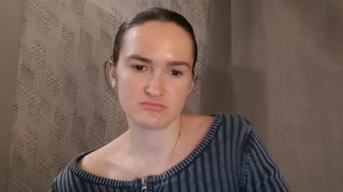       online show from March 1, 3:27 pm